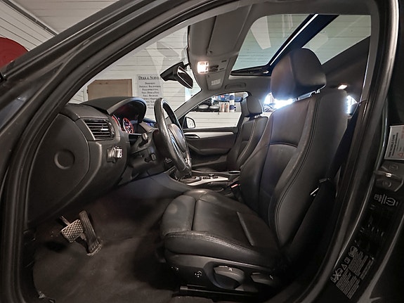 BMW X1 8 of 30