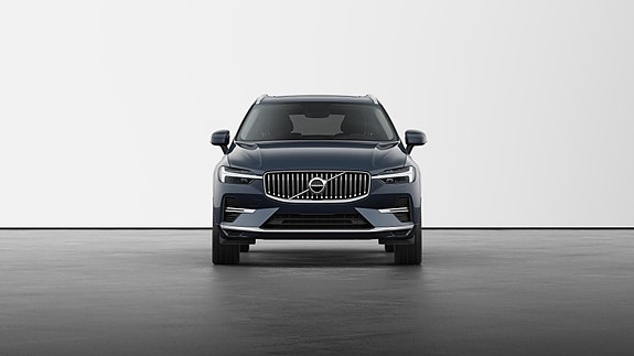 Volvo XC60 2 of 26