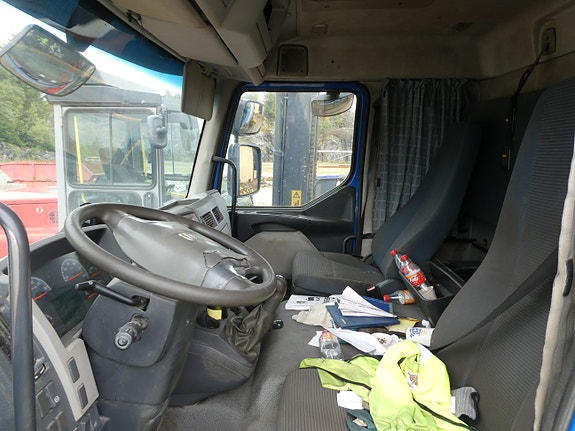 Volvo Fl-240 18 of 28