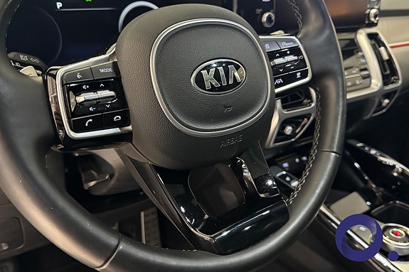 Kia Sorento 17 of 24
