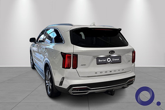 Kia Sorento 6 of 24