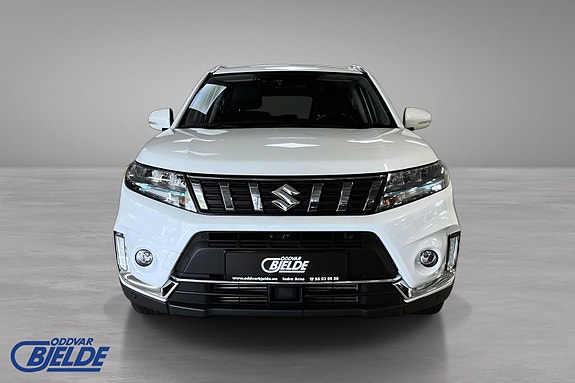 Suzuki Vitara 2 of 17