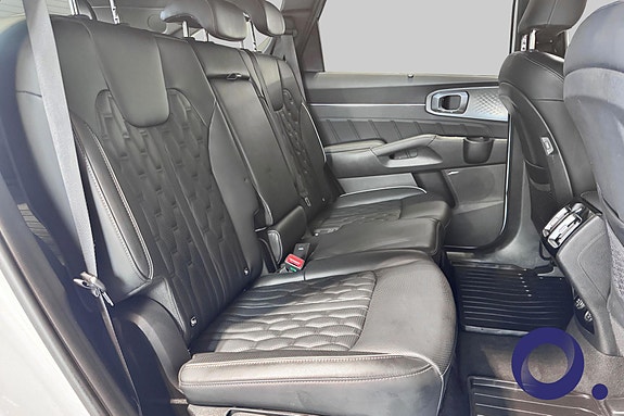 Kia Sorento 11 of 22