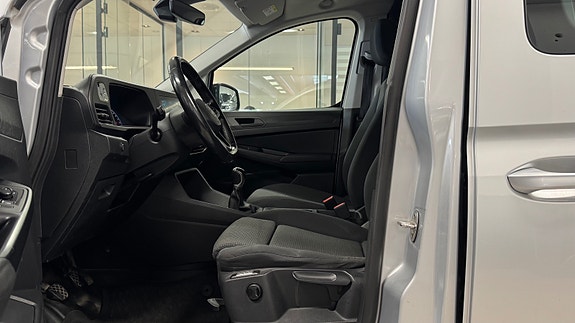 Volkswagen Caddy Maxi 14 of 30