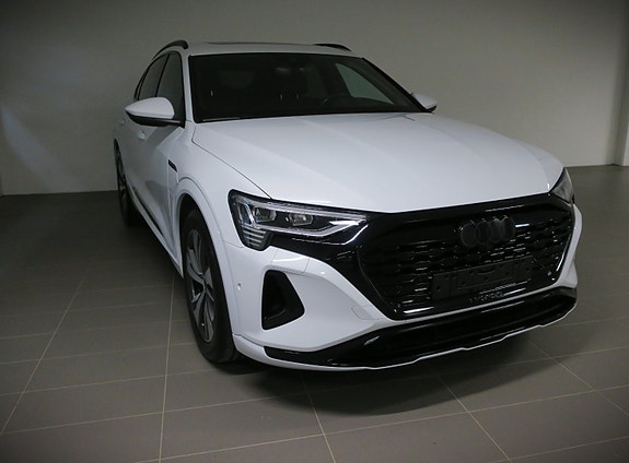 Audi Q8 e-tron 3 of 22