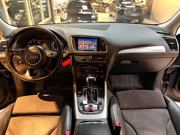 Audi Q5 10 of 22