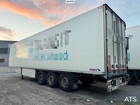 Schmitz Cargobull Skapsemi m/ Kjøl/frys aggregat og Bommer – Flere kan kjøpes! 13 of 21
