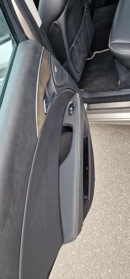 Mercedes-Benz E200 14 of 20