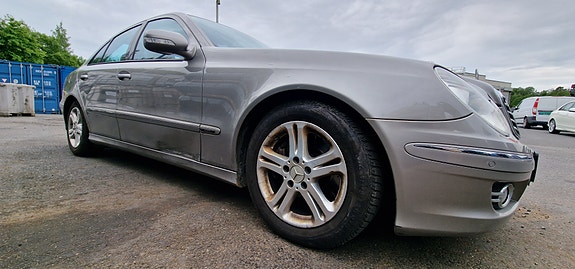 Mercedes-Benz E200 5 of 20