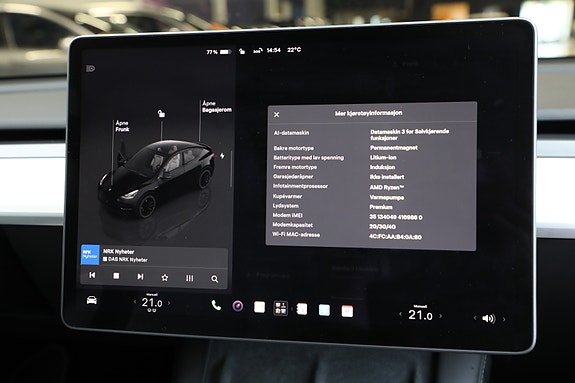 Tesla Model Y 28 of 30