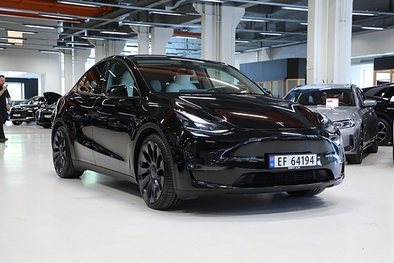 Tesla Model Y 2 of 30