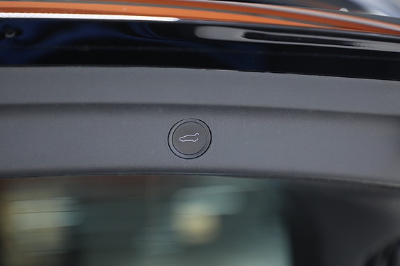 Tesla Model Y 11 of 30