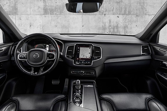 Volvo XC90 18 of 30