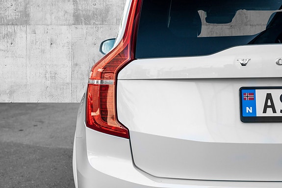 Volvo XC90 7 of 30