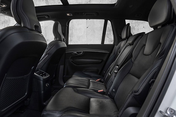 Volvo XC90 15 of 30