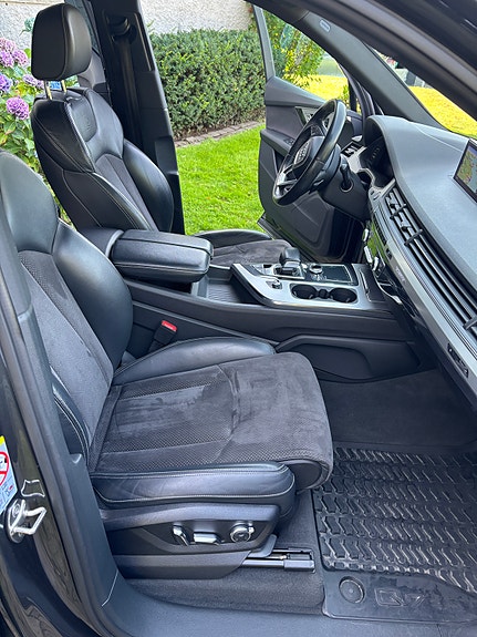 Audi Q7 20 of 25