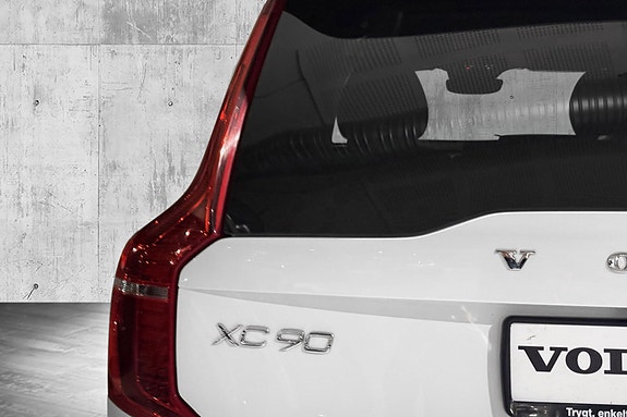 Volvo XC90 6 of 30