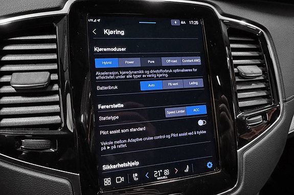 Volvo XC90 20 of 30