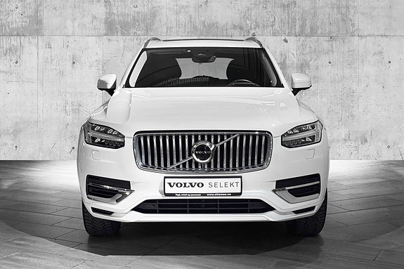 Volvo XC90 5 of 30