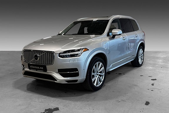 Volvo XC90 4 of 23