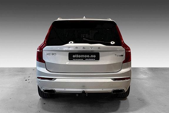 Volvo XC90 6 of 23