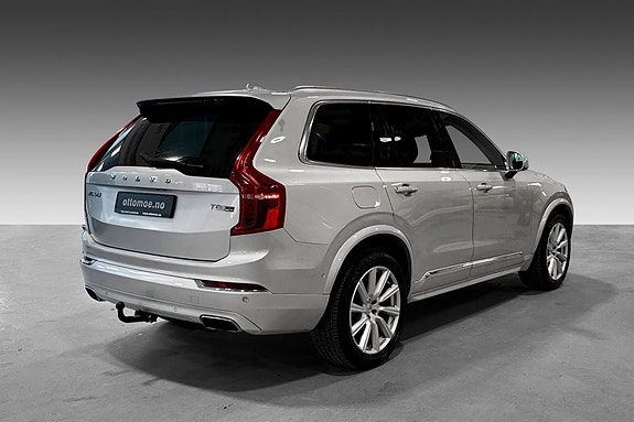 Volvo XC90 9 of 23