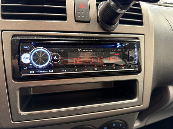 Suzuki Ignis 16 of 24