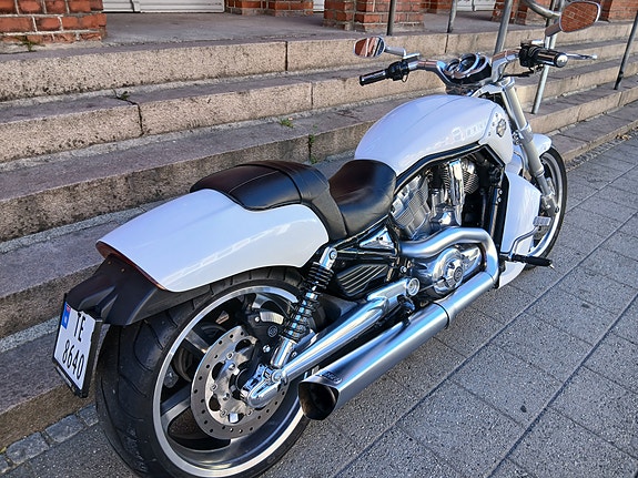 Harley-Davidson VRSCF V-Rod Muscle 3 of 10