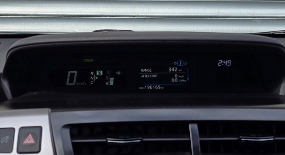 Toyota Prius+ Seven 27 of 30