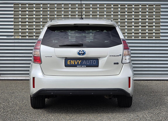 Toyota Prius+ Seven 9 of 30