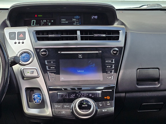 Toyota Prius+ Seven 26 of 30