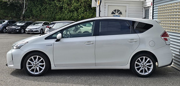 Toyota Prius+ Seven 7 of 30