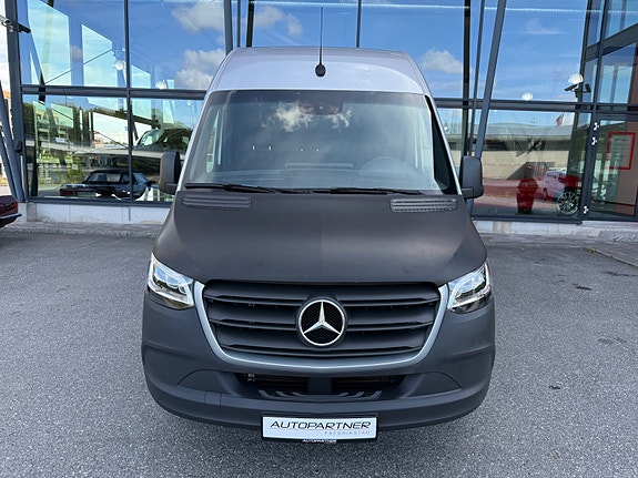 Mercedes-Benz Sprinter 4 of 25