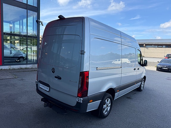 Mercedes-Benz Sprinter 7 of 25