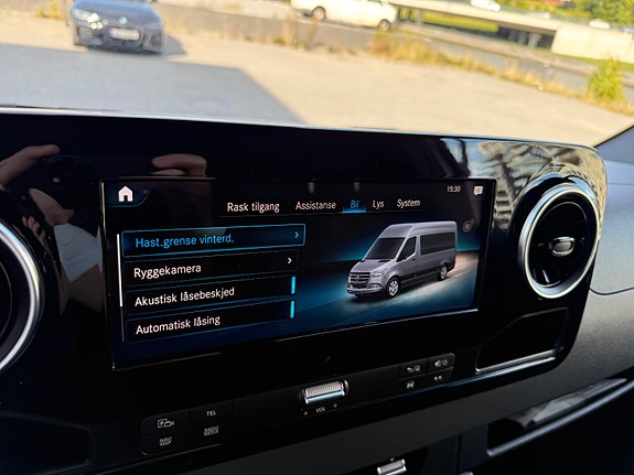 Mercedes-Benz Sprinter 24 of 25