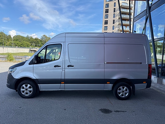 Mercedes-Benz Sprinter 8 of 25