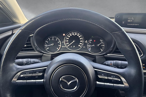 Mazda CX-30 11 of 21