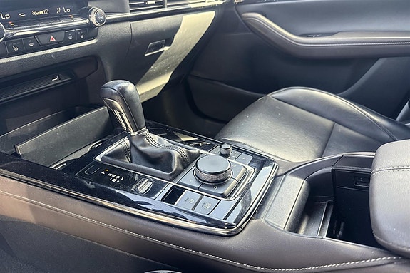 Mazda CX-30 13 of 21