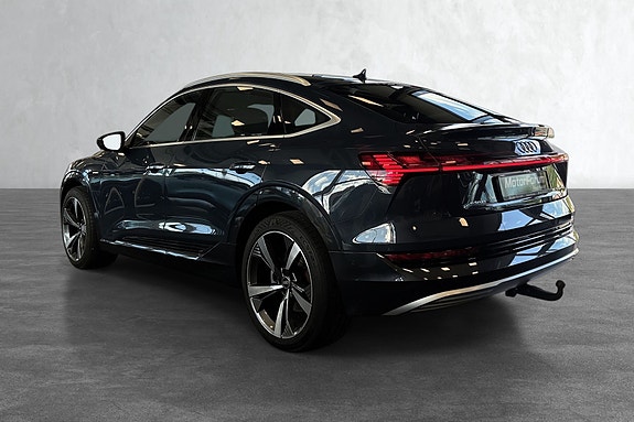 Audi e-tron Sportback 7 of 19