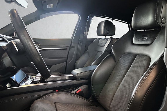Audi e-tron Sportback 9 of 19