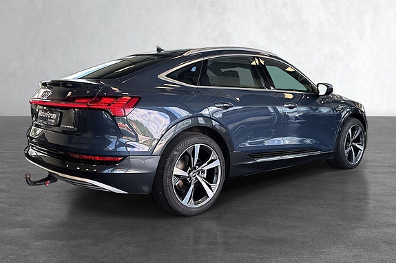 Audi e-tron Sportback 5 of 19