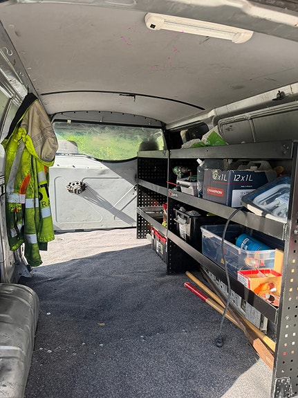Toyota HiAce 7 of 7
