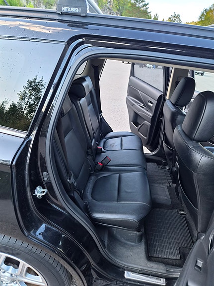 Mitsubishi Outlander 9 of 14