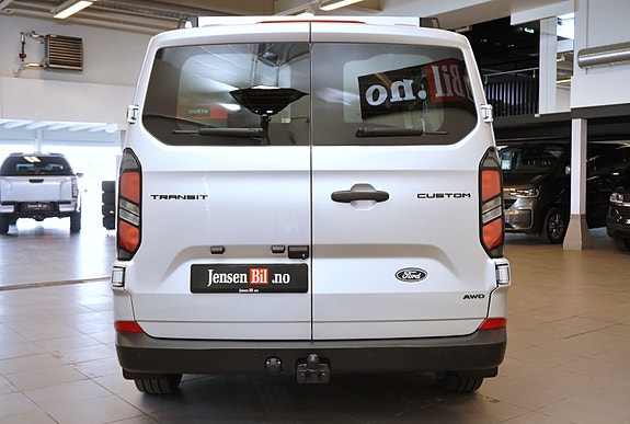 Ford Transit Custom 7 of 30