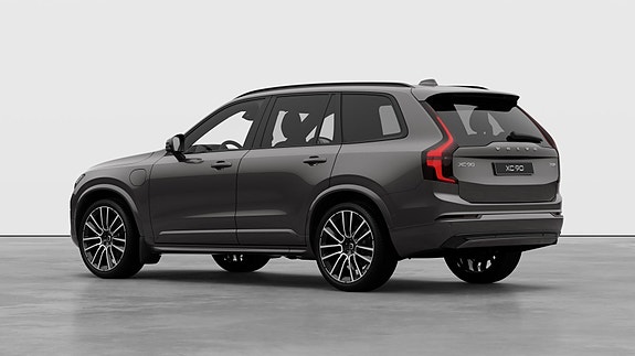 Volvo XC90 9 of 23