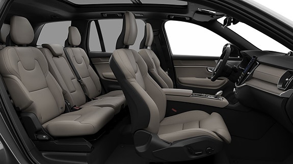 Volvo XC90 15 of 23