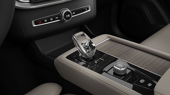 Volvo XC90 20 of 23