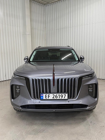 Hongqi E-HS9 2 of 30