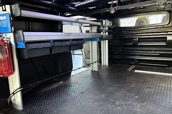 Renault Trafic 12 of 20