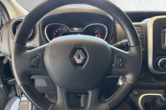 Renault Trafic 16 of 20
